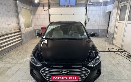 Hyundai Elantra VI рестайлинг, 2018 год, 1 700 000 рублей, 5 фотография