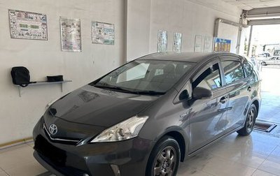 Toyota Prius Alpha I (ZVW40/41), 2013 год, 1 490 000 рублей, 1 фотография