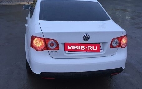 Volkswagen Jetta VI, 2010 год, 680 000 рублей, 3 фотография