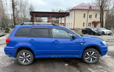 Mitsubishi Outlander III рестайлинг 3, 2004 год, 530 000 рублей, 4 фотография