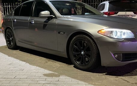 BMW 5 серия, 2013 год, 2 100 000 рублей, 2 фотография