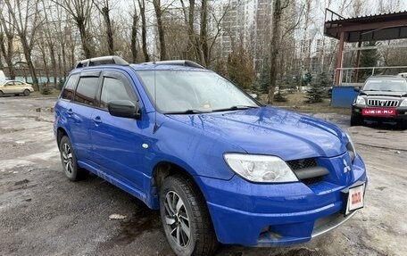 Mitsubishi Outlander III рестайлинг 3, 2004 год, 530 000 рублей, 2 фотография