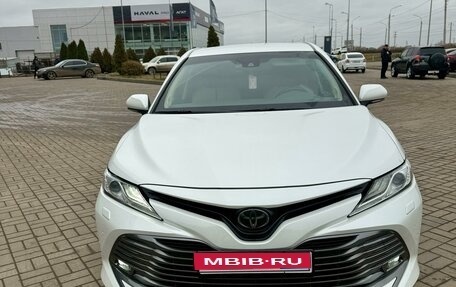 Toyota Camry, 2018 год, 2 680 000 рублей, 1 фотография