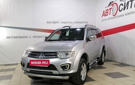 Mitsubishi Pajero Sport II рестайлинг, 2015 год, 2 499 000 рублей, 3 фотография