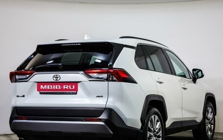 Toyota RAV4, 2021 год, 4 849 600 рублей, 5 фотография