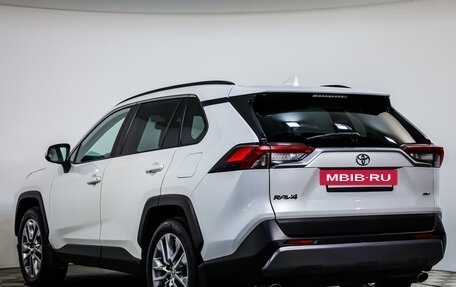 Toyota RAV4, 2021 год, 4 849 600 рублей, 7 фотография