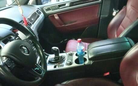 Volkswagen Touareg III, 2011 год, 2 000 000 рублей, 5 фотография