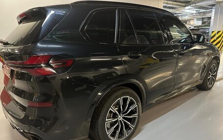 BMW X5, 2023 год, 49 000 000 рублей, 3 фотография