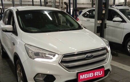 Ford Kuga III, 2018 год, 1 995 000 рублей, 2 фотография