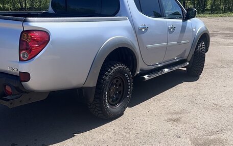 Mitsubishi L200 IV рестайлинг, 2014 год, 1 550 000 рублей, 4 фотография