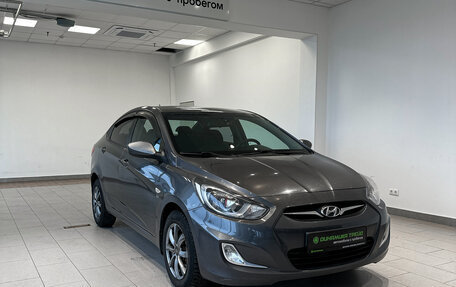 Hyundai Solaris II рестайлинг, 2011 год, 743 000 рублей, 3 фотография