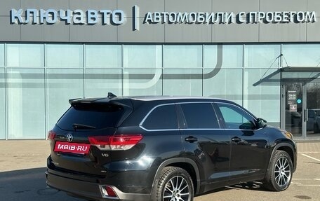 Toyota Highlander III, 2016 год, 2 780 000 рублей, 8 фотография