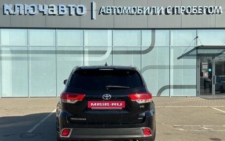 Toyota Highlander III, 2016 год, 2 780 000 рублей, 10 фотография