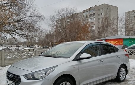 Hyundai Solaris II рестайлинг, 2018 год, 1 350 000 рублей, 6 фотография