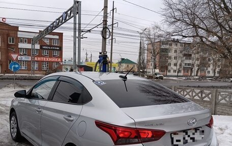 Hyundai Solaris II рестайлинг, 2018 год, 1 350 000 рублей, 3 фотография