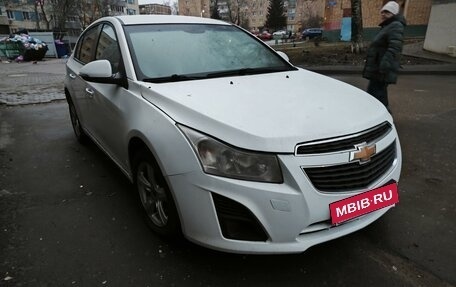 Chevrolet Cruze II, 2013 год, 680 000 рублей, 2 фотография