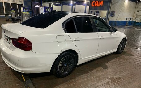 BMW 3 серия, 2011 год, 1 250 000 рублей, 3 фотография