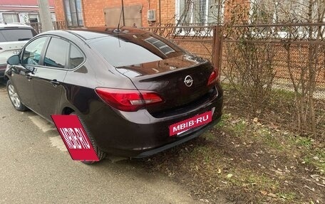 Opel Astra J, 2014 год, 900 000 рублей, 5 фотография