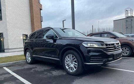 Volkswagen Touareg III, 2019 год, 6 500 000 рублей, 5 фотография