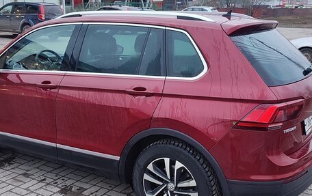 Volkswagen Tiguan II, 2019 год, 2 770 000 рублей, 6 фотография