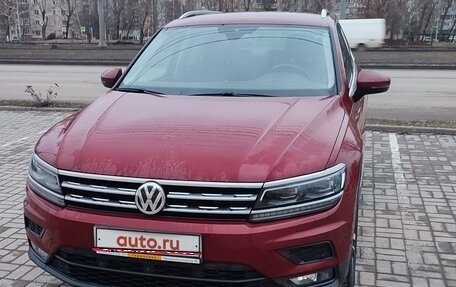 Volkswagen Tiguan II, 2019 год, 2 770 000 рублей, 3 фотография