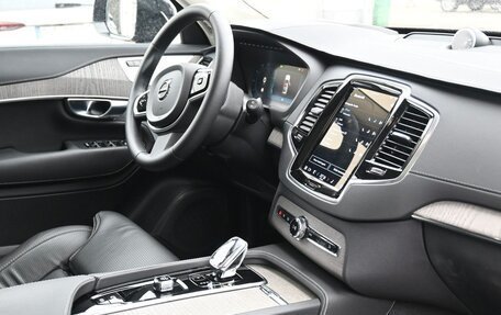 Volvo XC90 II рестайлинг, 2023 год, 7 300 000 рублей, 10 фотография