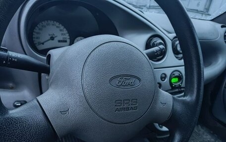 Ford KA I, 1999 год, 249 000 рублей, 2 фотография