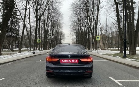 BMW 7 серия, 2016 год, 4 700 000 рублей, 3 фотография