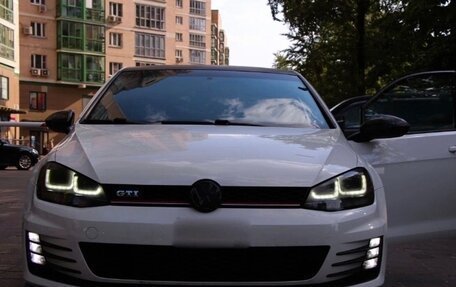 Volkswagen Golf GTI VII, 2016 год, 2 500 000 рублей, 2 фотография