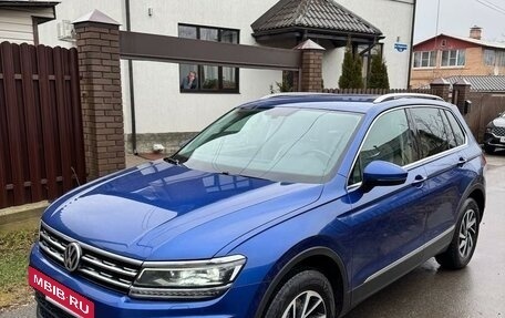 Volkswagen Tiguan II, 2018 год, 3 049 000 рублей, 5 фотография