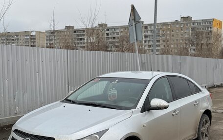 Chevrolet Cruze II, 2010 год, 320 000 рублей, 5 фотография