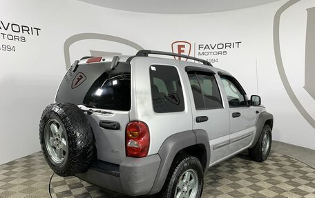 Jeep Liberty (North America) I, 2002 год, 590 000 рублей, 6 фотография