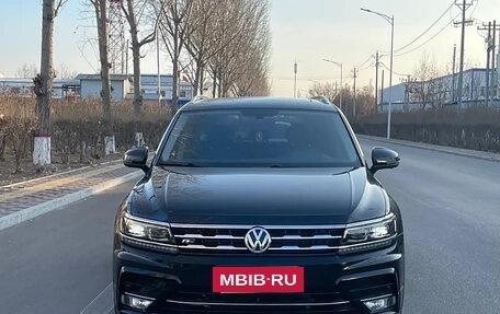 Volkswagen Tiguan II, 2022 год, 2 840 000 рублей, 2 фотография