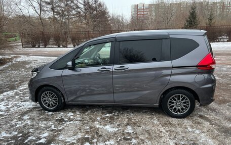 Honda Freed II, 2018 год, 1 690 000 рублей, 3 фотография