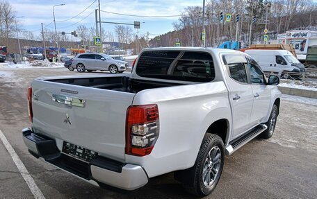 Mitsubishi L200 IV рестайлинг, 2021 год, 5 290 000 рублей, 4 фотография