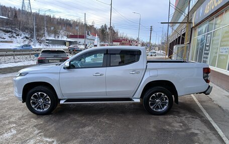 Mitsubishi L200 IV рестайлинг, 2021 год, 5 290 000 рублей, 7 фотография