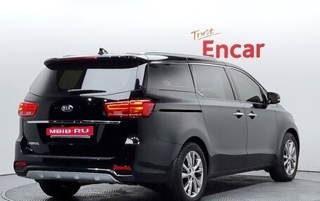 KIA Carnival III, 2020 год, 2 615 000 рублей, 2 фотография