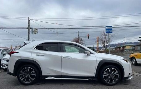 Lexus UX I, 2021 год, 2 875 000 рублей, 2 фотография