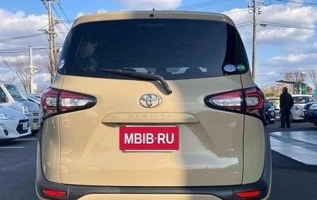 Toyota Sienta II, 2021 год, 1 215 000 рублей, 2 фотография