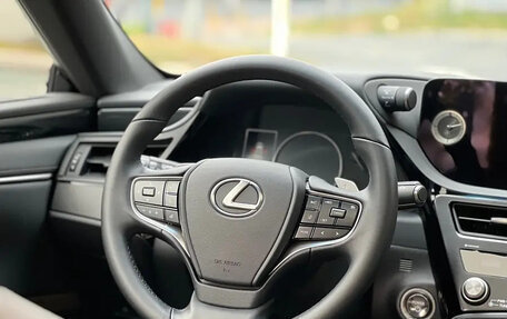 Lexus ES VII, 2022 год, 3 580 013 рублей, 14 фотография