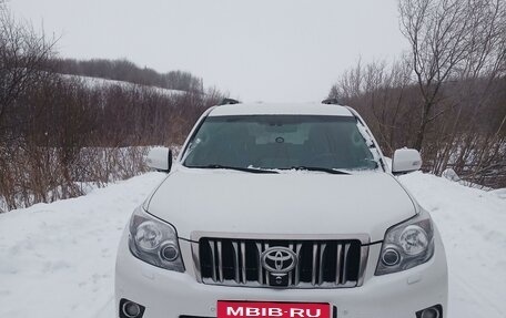 Toyota Land Cruiser Prado 150 рестайлинг 2, 2010 год, 2 620 000 рублей, 1 фотография