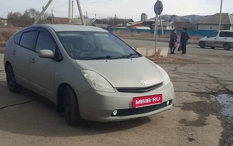 Toyota Prius, 2003 год, 750 000 рублей, 2 фотография