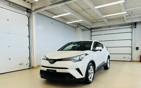 Toyota C-HR I рестайлинг, 2018 год, 2 529 000 рублей, 2 фотография