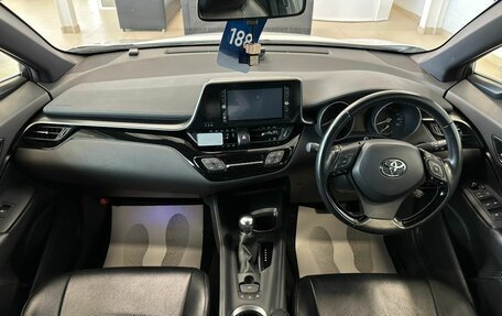 Toyota C-HR I рестайлинг, 2018 год, 2 529 000 рублей, 16 фотография