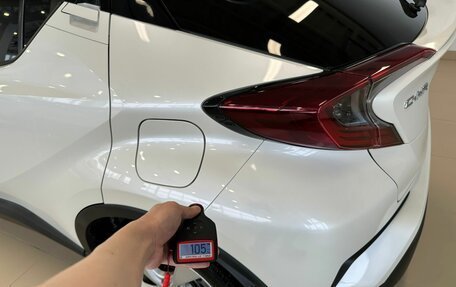 Toyota C-HR I рестайлинг, 2018 год, 2 529 000 рублей, 23 фотография