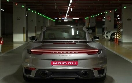 Porsche 911, 2021 год, 23 000 000 рублей, 3 фотография