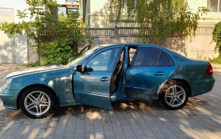 Mercedes-Benz E-Класс, 2003 год, 900 000 рублей, 10 фотография