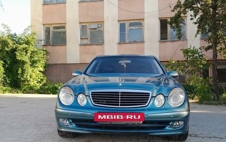 Mercedes-Benz E-Класс, 2003 год, 900 000 рублей, 8 фотография