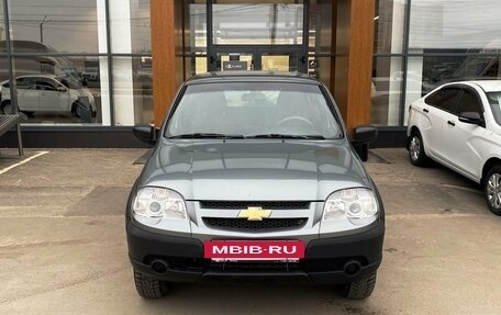 Chevrolet Niva I рестайлинг, 2017 год, 809 000 рублей, 2 фотография