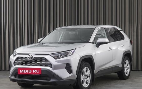 Toyota RAV4, 2020 год, 2 890 000 рублей, 5 фотография